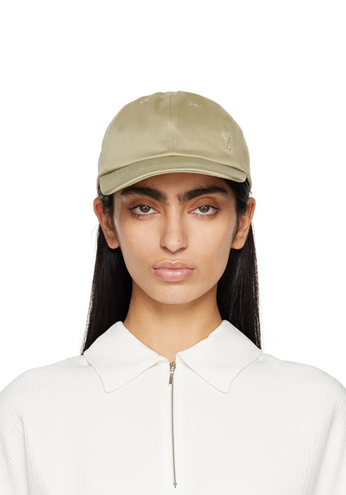 Ami De Coeur Studs Cap