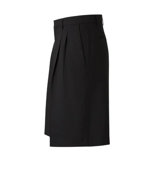 Black Two Pleats Wide Bermuda Wool Shorts