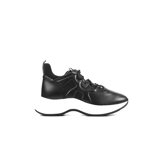 H585 Black Leather Sneakers