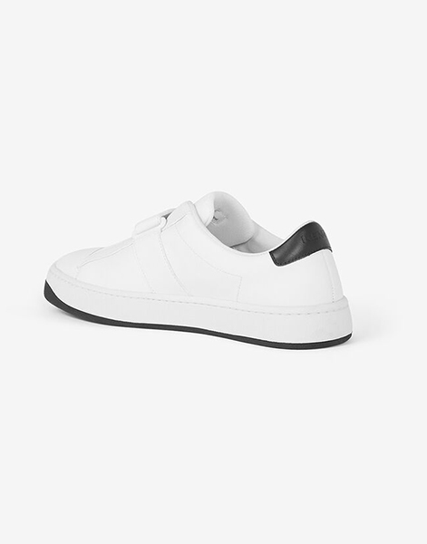 Kourt Lace Up Sneaker