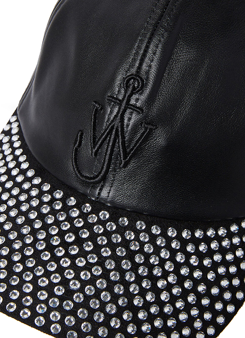 Black Baseball Cap With Crystal