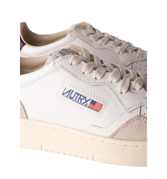 White/Fig Leather Medalist Low Man