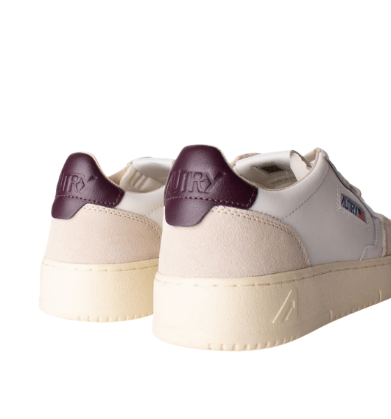 White/Fig Leather Medalist Low Man