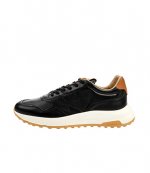 Hyperlight Black Sneakers