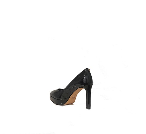 Chantal Platform Black Pump