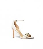 Izzy Sandal