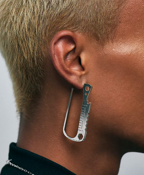 Carbiner Silver Earring