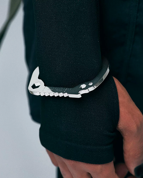 Carbiner Silver Cuff