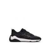 H597 Black Sneakers