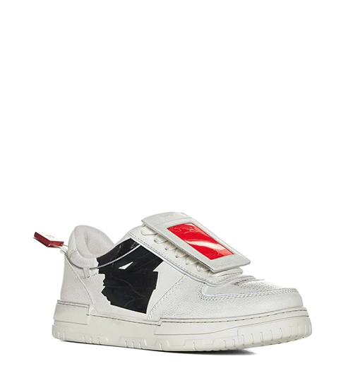 Avril Sneakers