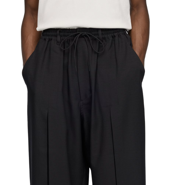 Black Su Pleated Pants