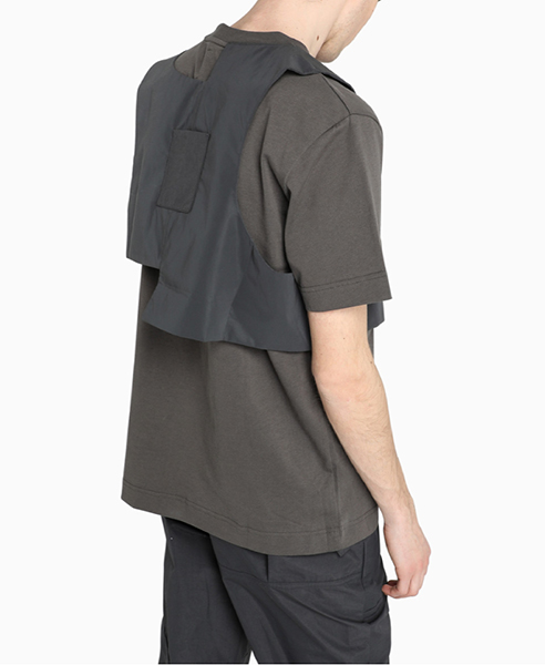 HELIOT EMIL T-SHIRT W. HALF VEST