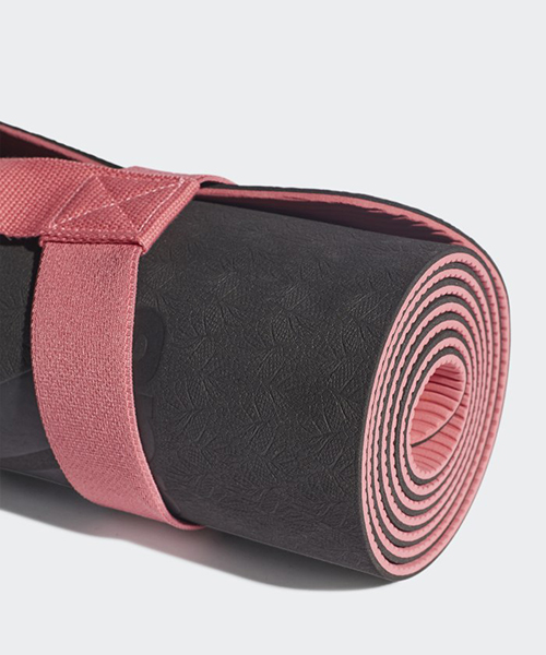 Black Yoga Mat