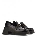 H618 Black Loafers