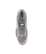 2002R New Balance Grey White Moyen Classic Sneakers