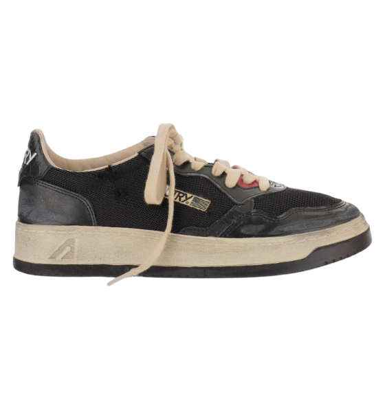 Black Super Vintage Medalist Low Man