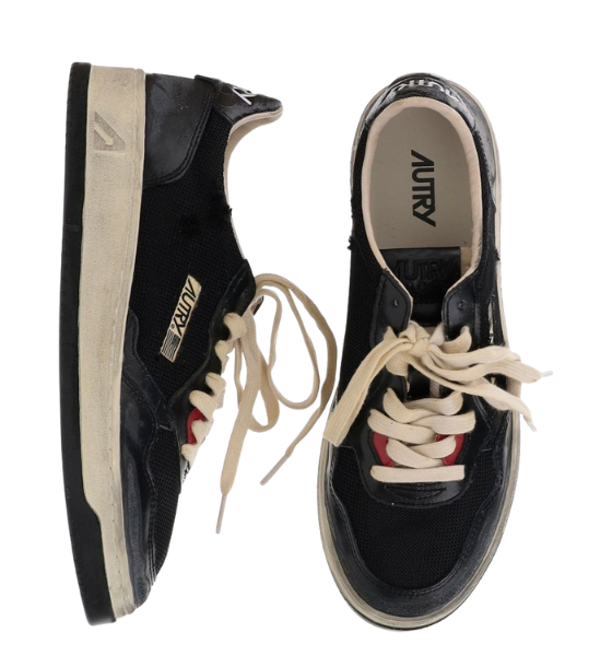 Black Super Vintage Medalist Low Man