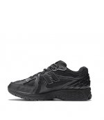 1906D New Balance Black Leather