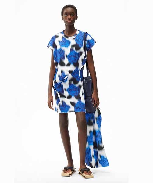 'Roses' Blue T-shirt Dress
