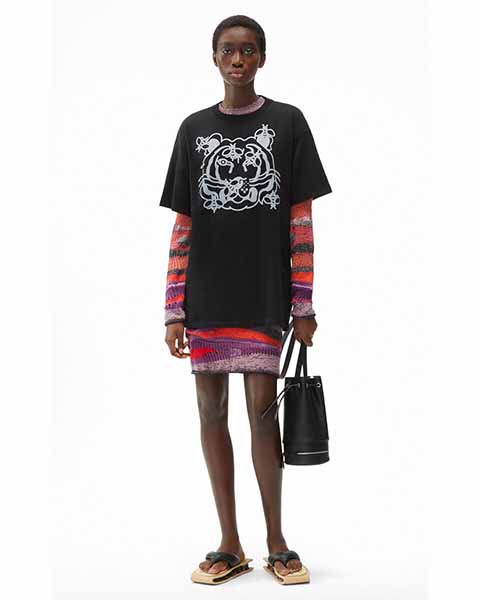 'Bee a Tiger' Oversize Black T-shirt