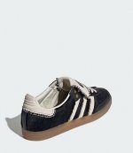 WB Black Pony Tonal Samba