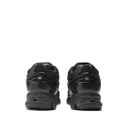 1906D New Balance Black Leather