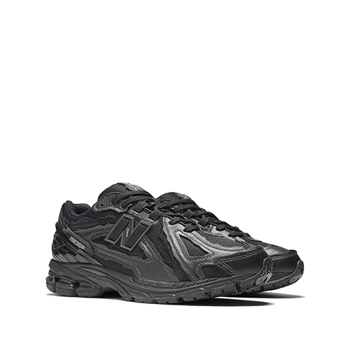 1906D New Balance Black Leather