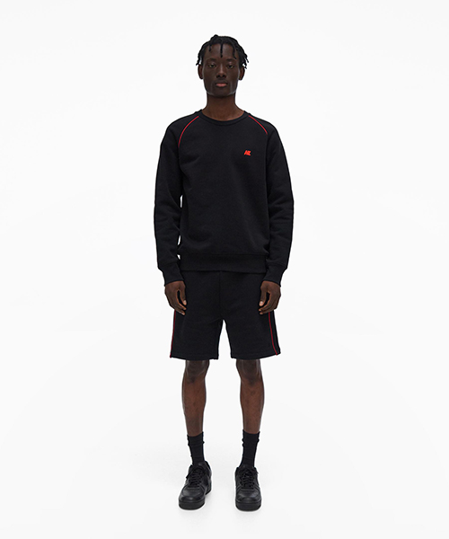 Raglan Sleeve Sweatshirt