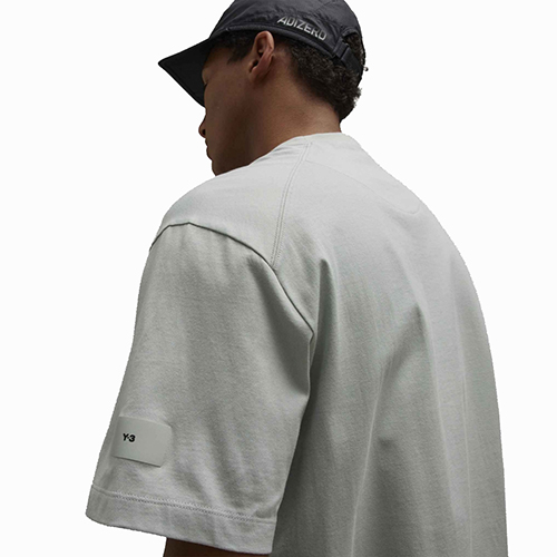 Relaxed Wonder Silver Shortsleeve Tee