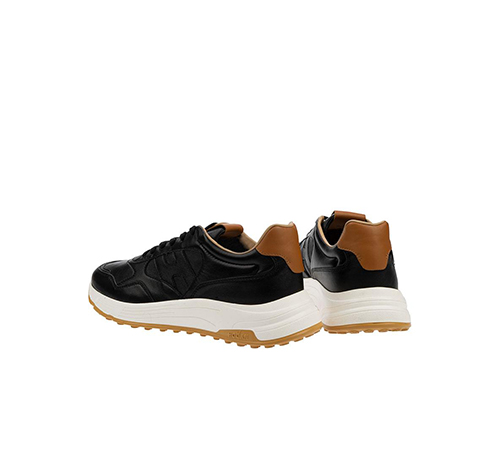Hyperlight Black Sneakers