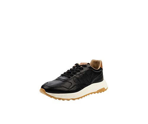 Hyperlight Black Sneakers