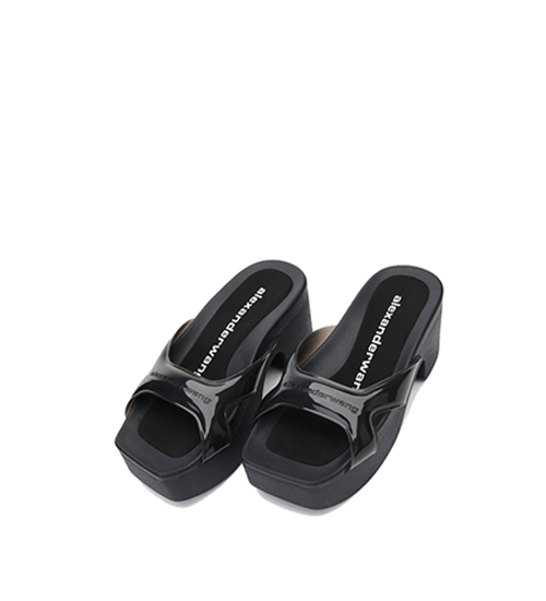 AW Sport Platform Slide