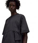 U Vent Black Tee