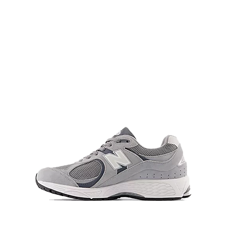 2002R New Balance Grey White Moyen Classic Sneakers