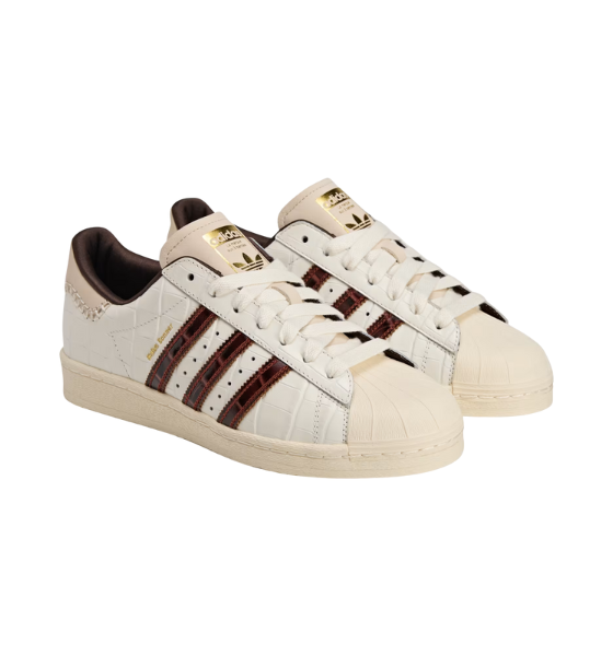 White WB Superstar