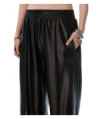 Relaxed Black Trackpant