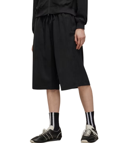 Wtwill Black Shorts