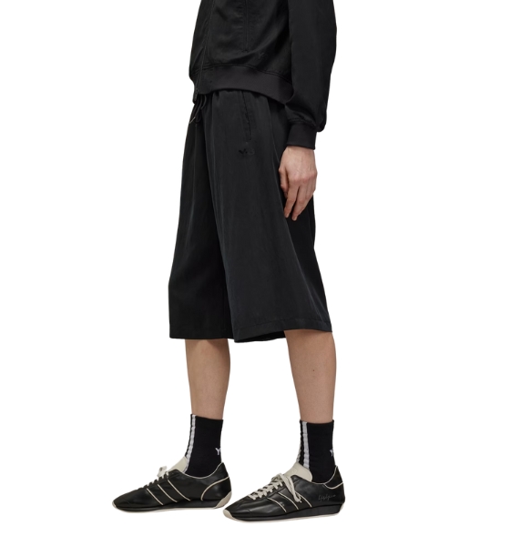 Wtwill Black Shorts