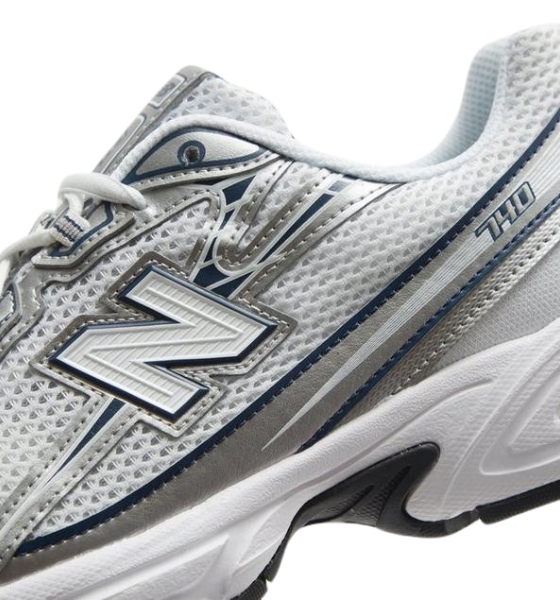 740 White Navy Blue Sneaker