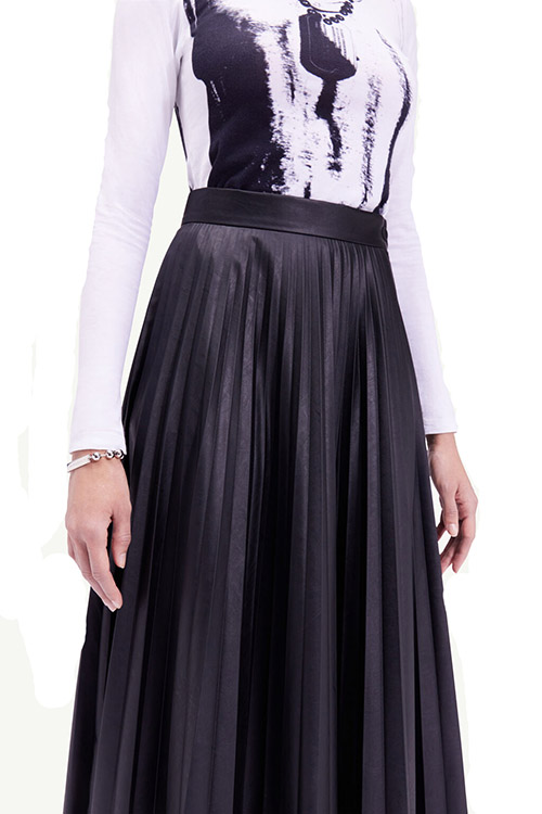 MM6 Black Skirt